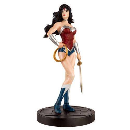 Eaglemoss DC Superhero Best Of Special #3 Mega Wonder Woman Figure with Collector Magazine - by Eaglemoss Publications
