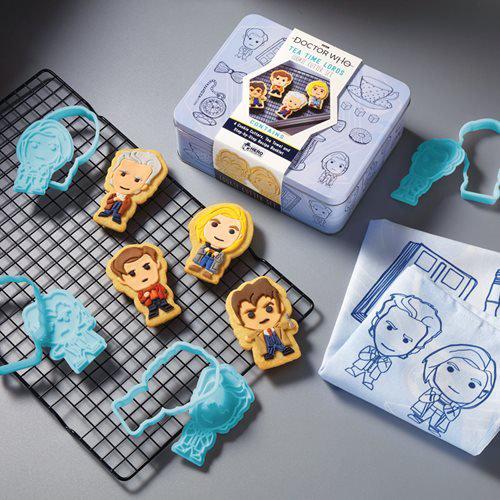 Eaglemoss Doctor Who Tea Time Lords Cookie Cutter & Tea Towel Tin - by Eaglemoss Publications