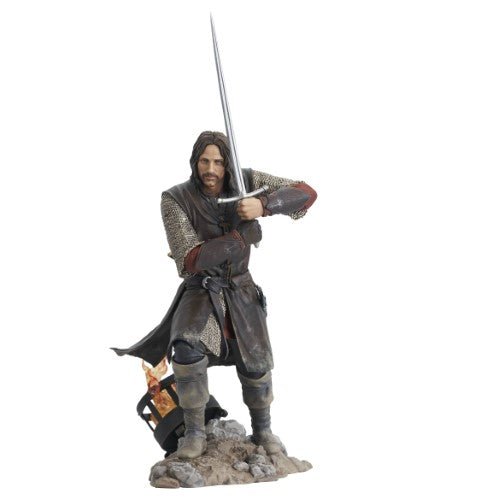 Lord of the Rings Gallery Aragorn PVC Diorama - by Diamond Select