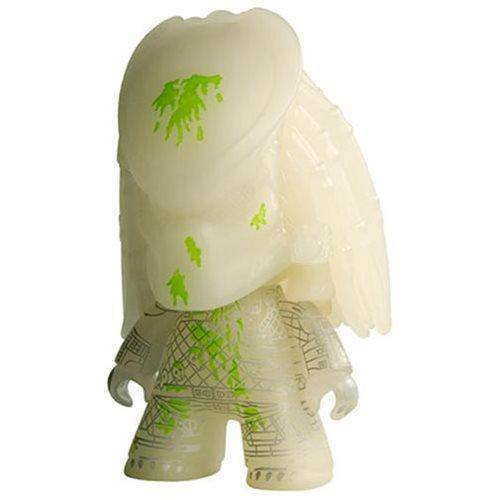 SDCC 2019 - Predator Glow-in-the-Dark 3-Inch Titan Vinyl Figure - by Titan Merchandise