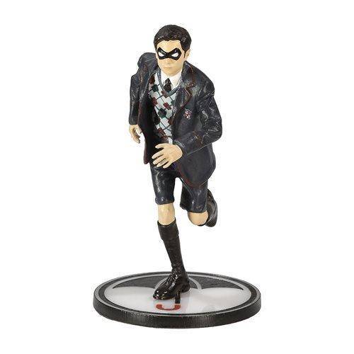 Umbrella Academy #5: Number Five Figure Replica - by Dark Horse